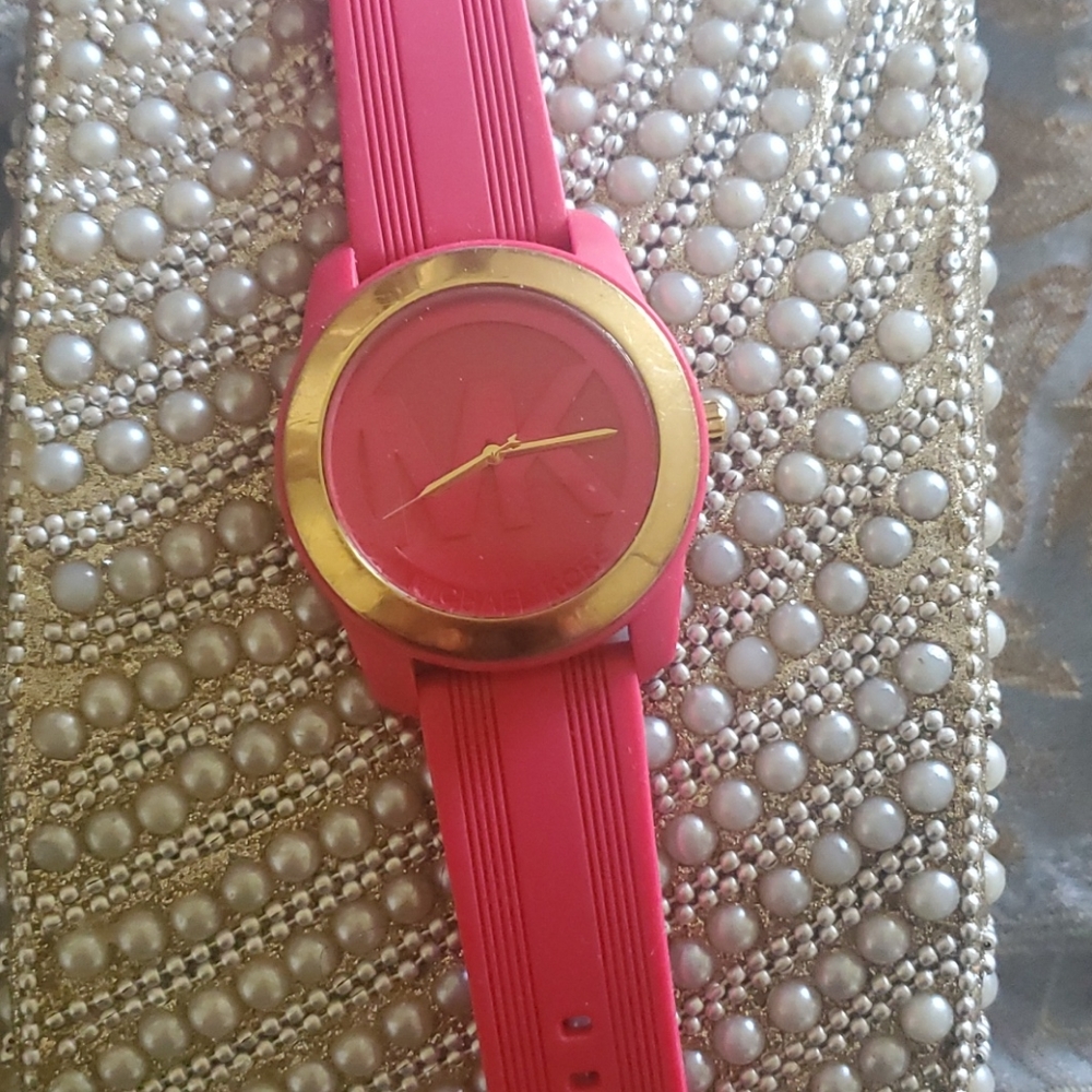Michael Kors watch Please Read Describtion.